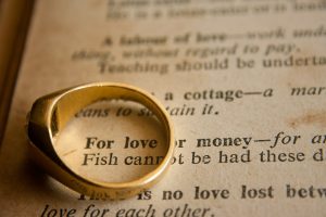 Money mistakes that ruin marriage